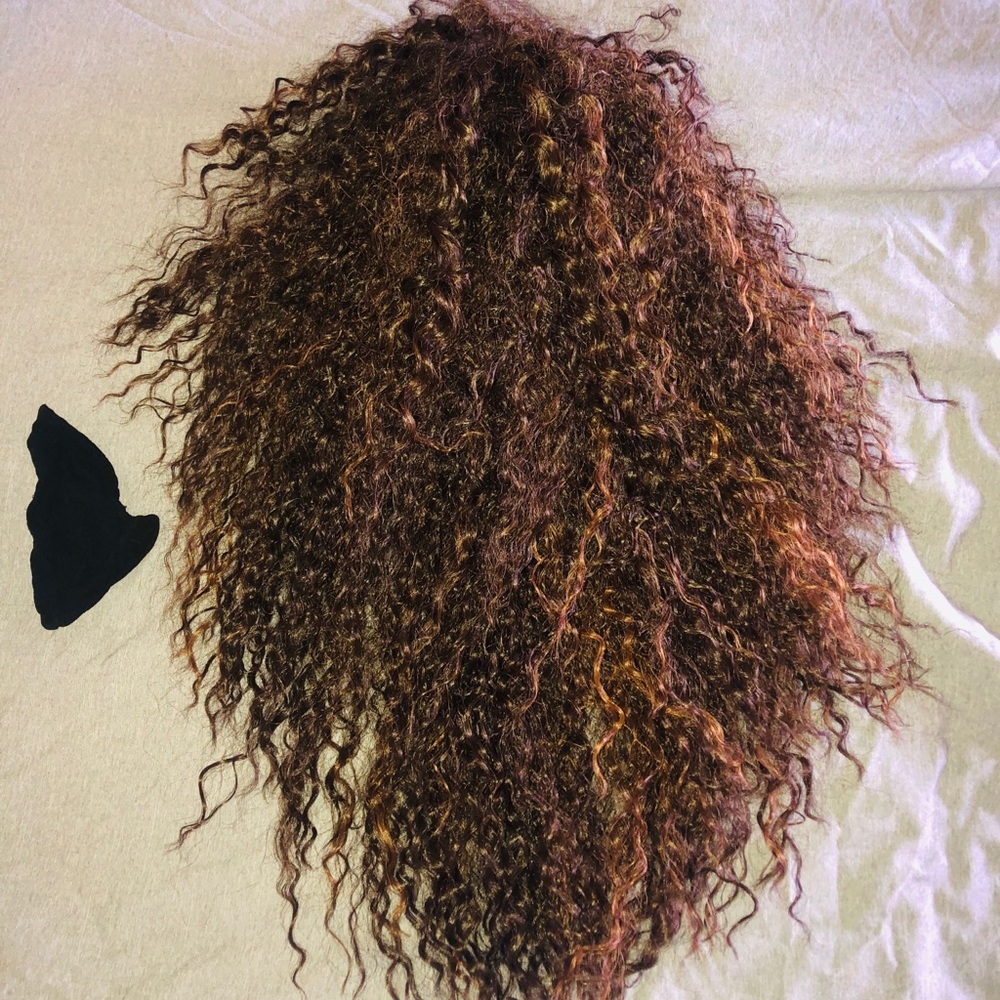 Synthetic hair wig 20”